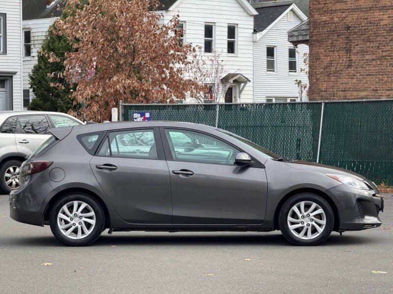 2012 Mazda MAZDA3 i Grand Touring