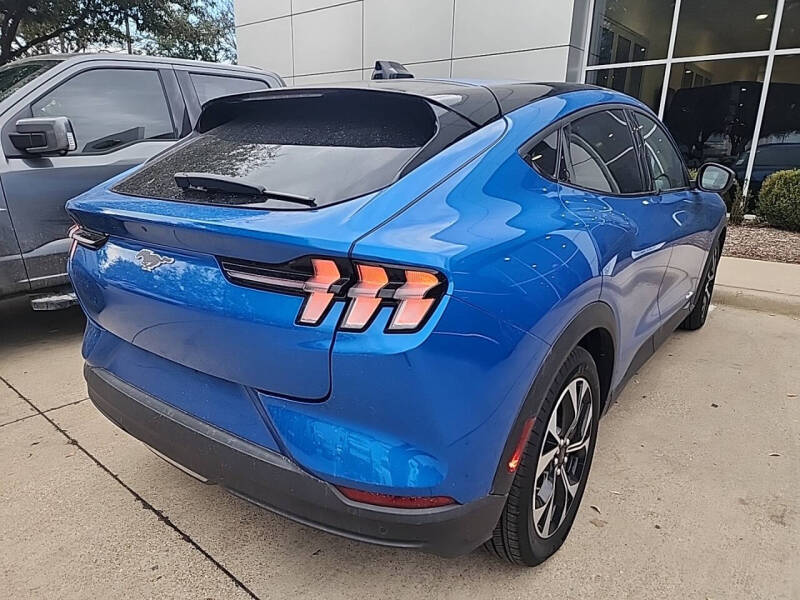 2025 Ford Mustang Mach-E Select