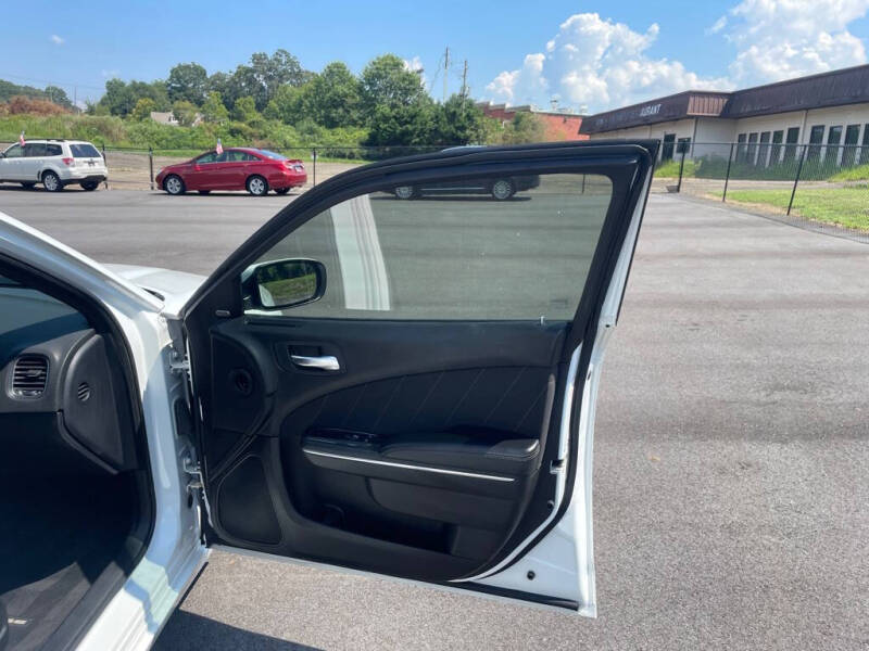 2016 Dodge Charger SXT