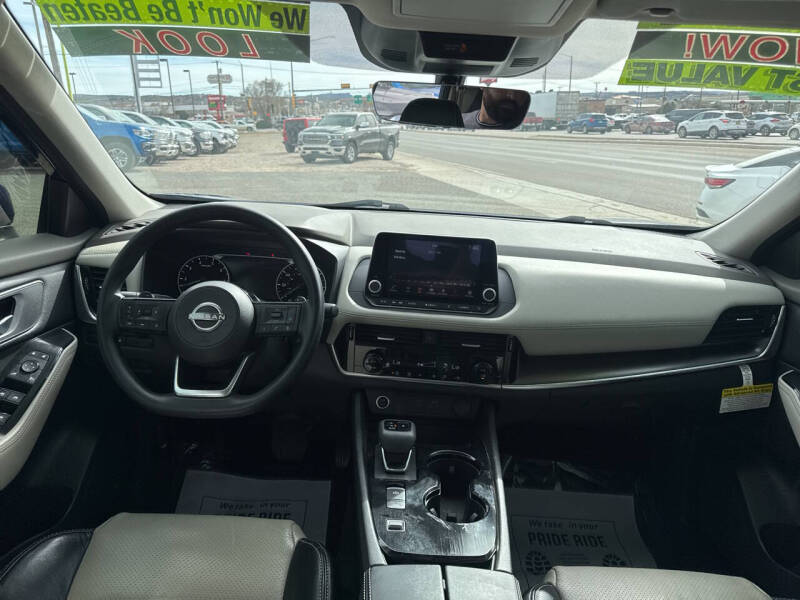 2023 Nissan Rogue SV