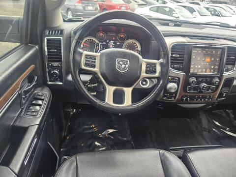 2017 RAM 1500 Laramie