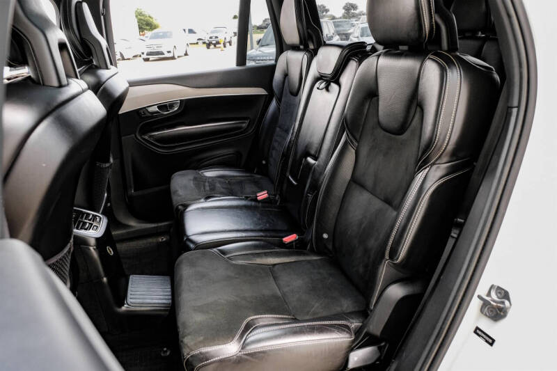 2016 Volvo XC90 T8 eAWD R-Design