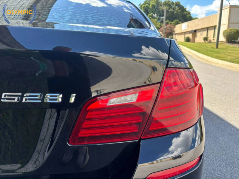 2016 BMW 5 Series 528i