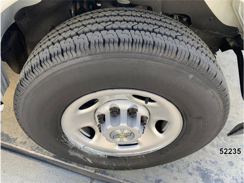 2023 Chevrolet Express 2500