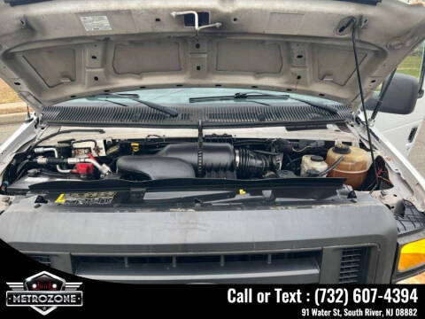 2011 Ford E-Series E-350 SD