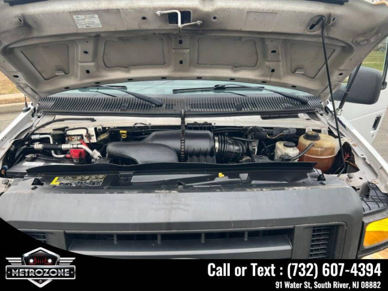 2011 Ford E-Series E-350 SD