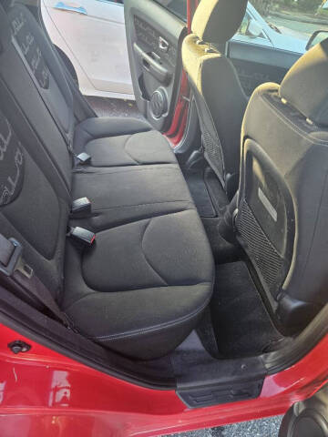 2012 Kia Soul +