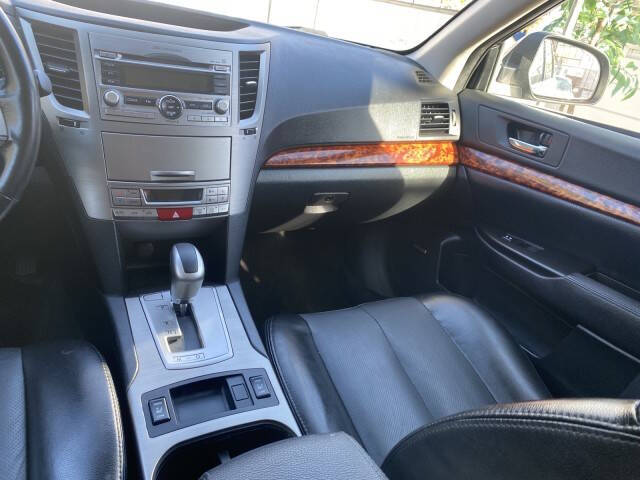 2011 Subaru Outback 2.5i Limited