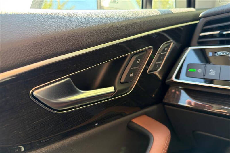 2024 Audi Q7 quattro Premium Plus 45 TFSI