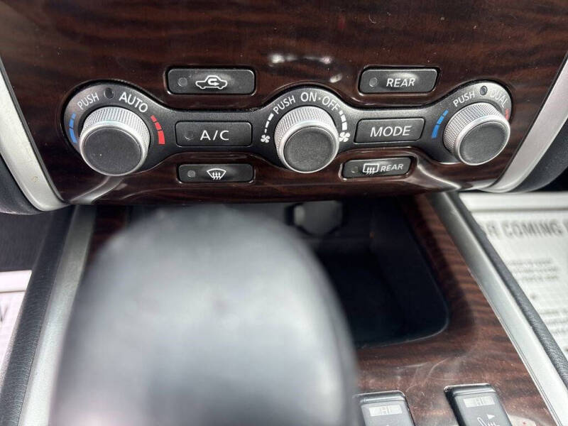 2014 Nissan Pathfinder SL