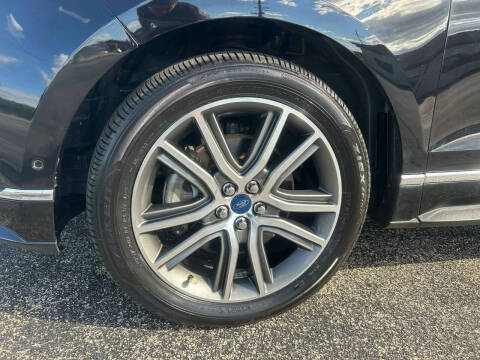 2019 Ford Edge Titanium