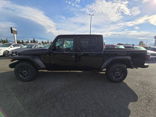 2025 Jeep Gladiator Sport S