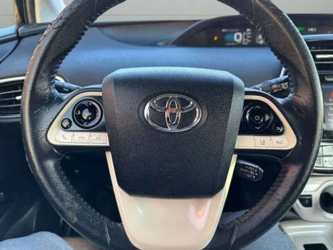 2016 Toyota Prius Three