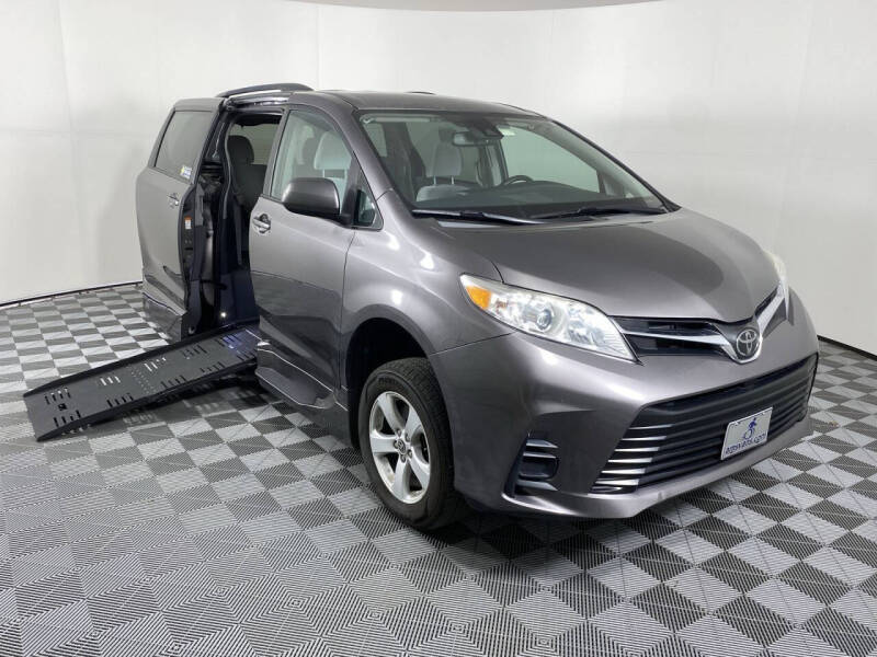 2020 Toyota Sienna for sale at AMS Vans in Tucker GA