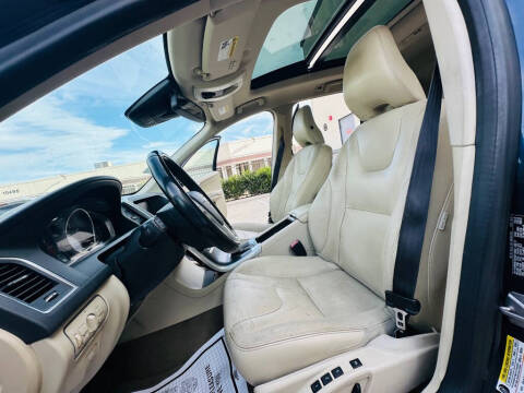 2015 Volvo XC60 T5 Drive-E Premier Plus