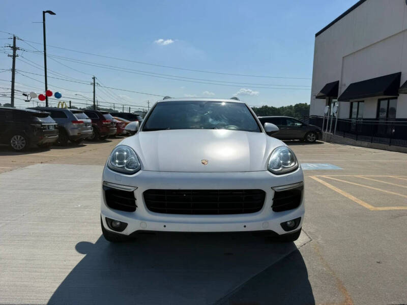 2018 Porsche Cayenne Platinum Edition