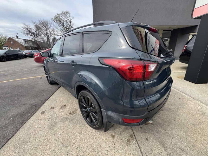 2019 Ford Escape SE