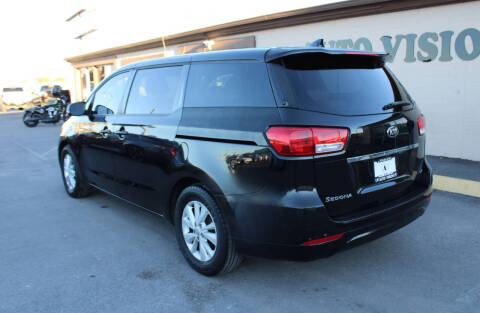 2017 Kia Sedona LX