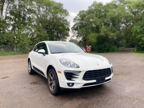 2017 Porsche Macan