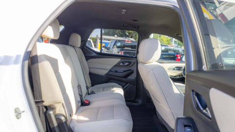 2022 Chevrolet Traverse LS