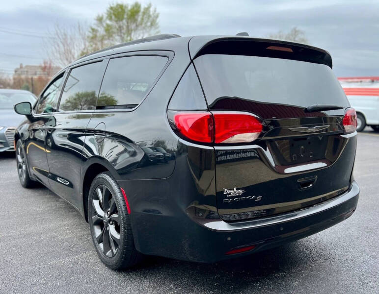 2019 Chrysler Pacifica Touring Plus