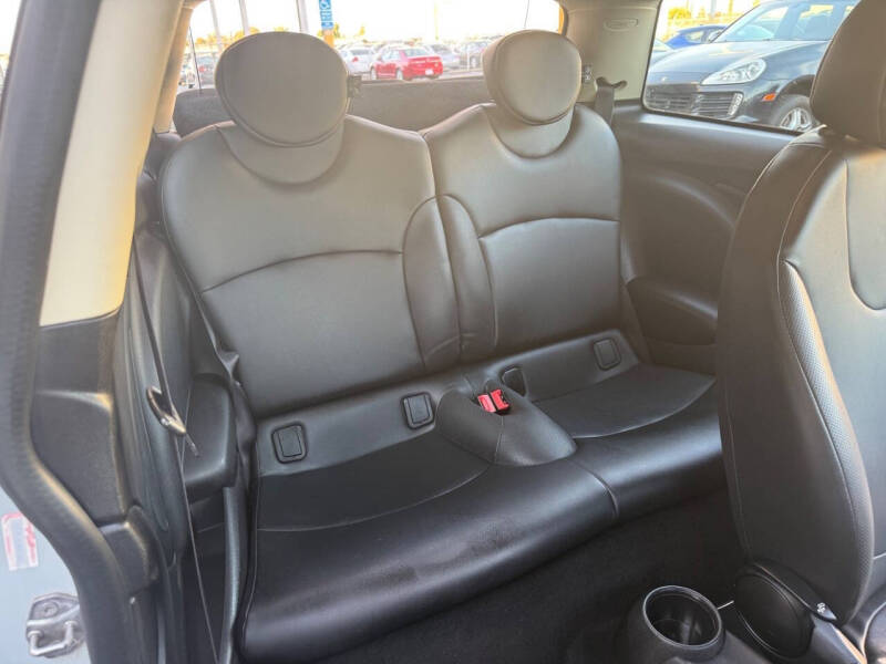 2012 MINI Cooper Hardtop