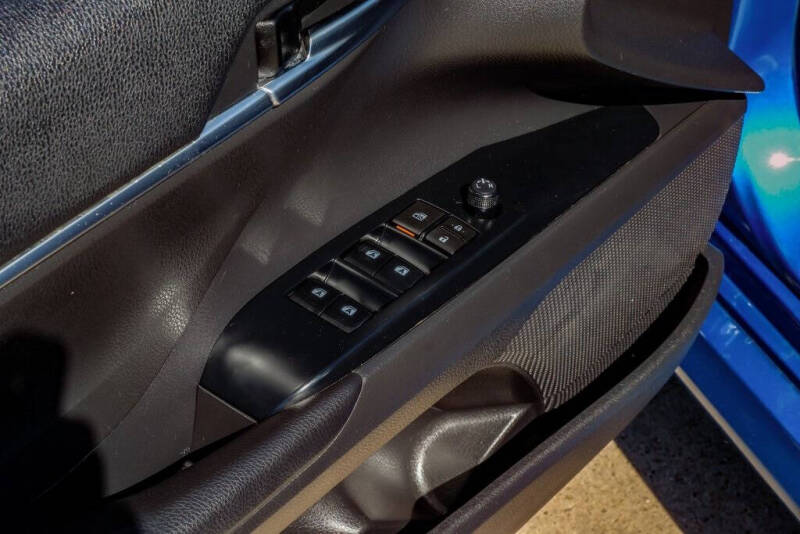 2020 Toyota Camry Hybrid LE