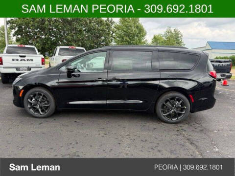 2027 Chrysler Pacifica Limited