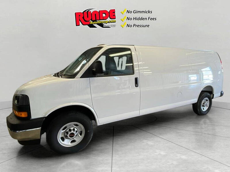 2025 GMC Savana 3500