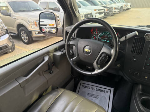 2023 Chevrolet Express LS 3500