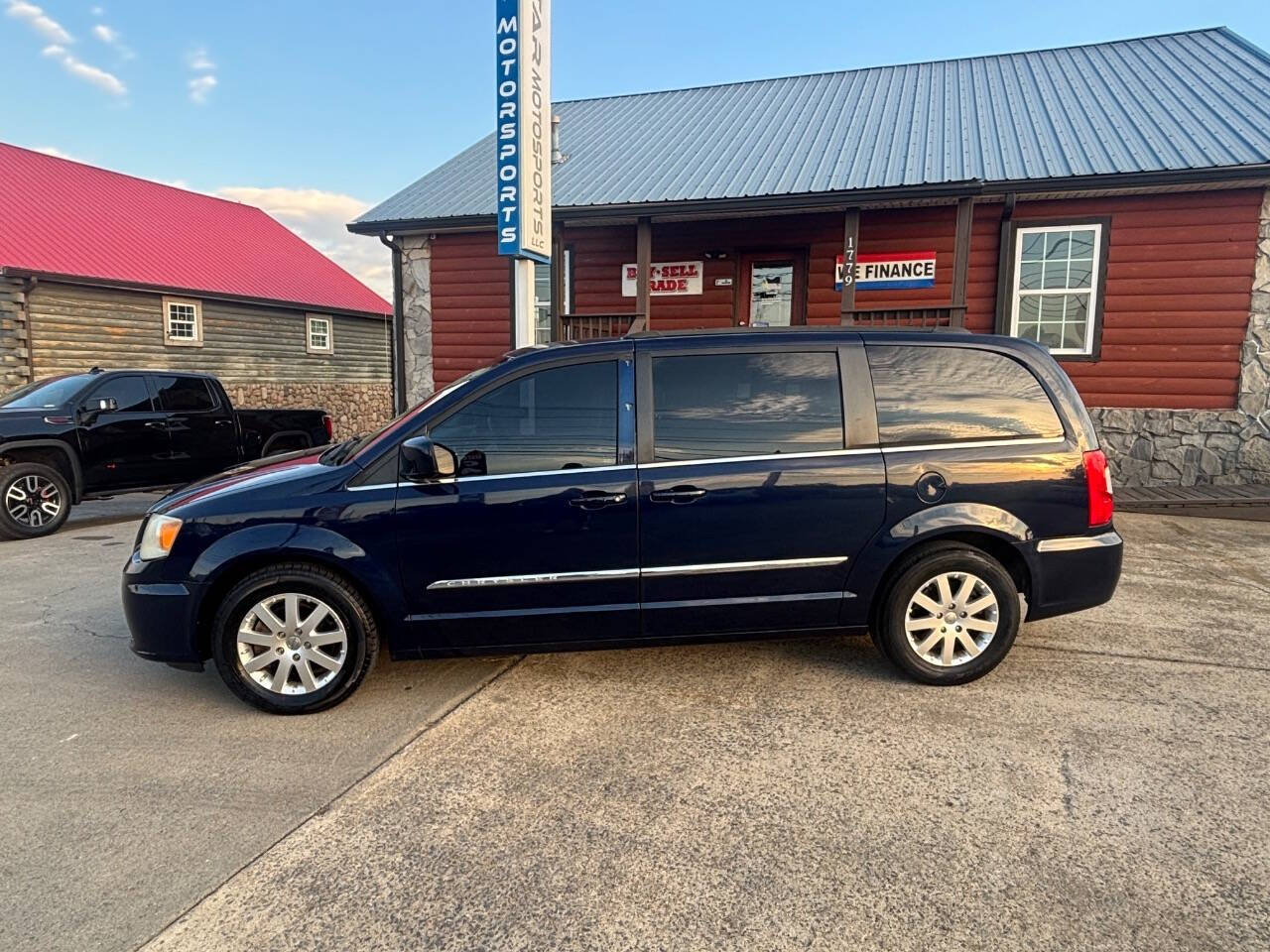 2013 Chrysler Town and Country for sale at 5 Star Motorsports LLC in Clarksville, TN