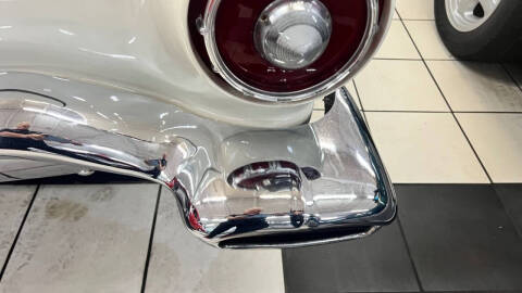 1957 Ford Thunderbird