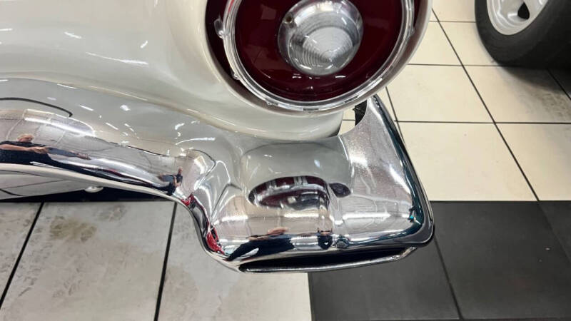 1957 Ford Thunderbird