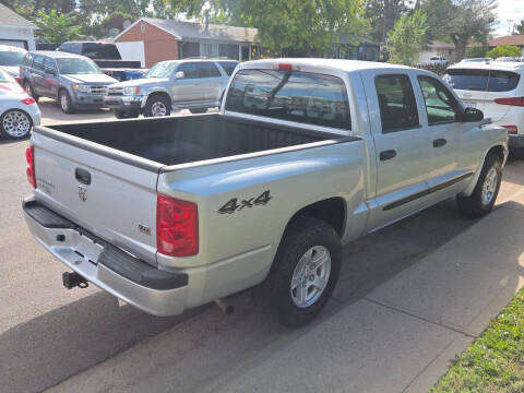 2005 Dodge Dakota SLT