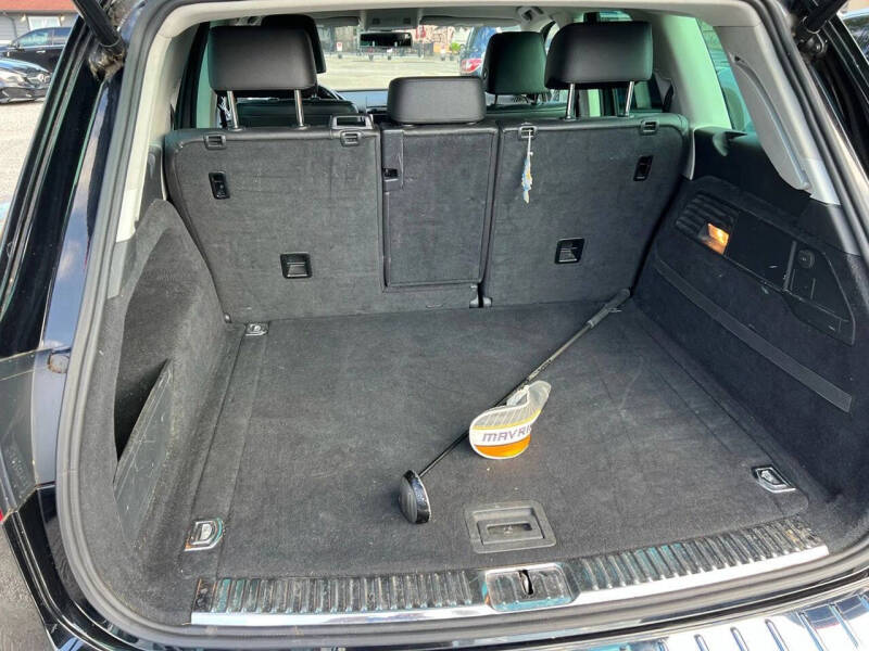 2013 Volkswagen Touareg VR6 Sport