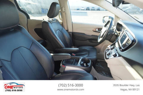 2018 Chrysler Pacifica Touring L
