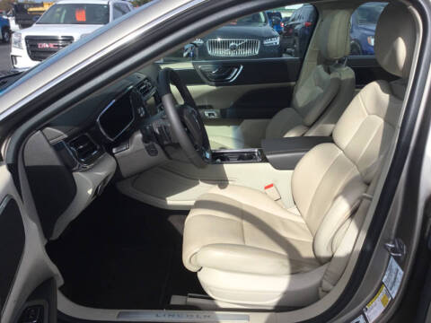 2019 Lincoln Continental Select