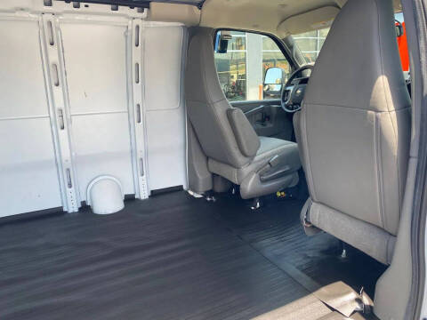 2019 Chevrolet Express 2500