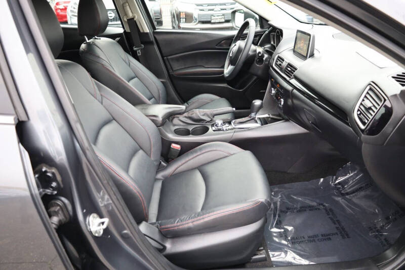 2016 Mazda MAZDA3 i Grand Touring