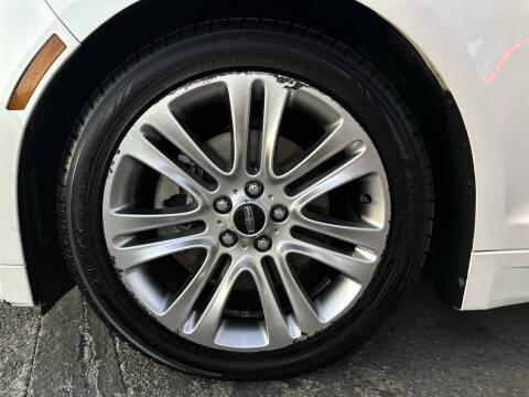 2013 Lincoln MKZ