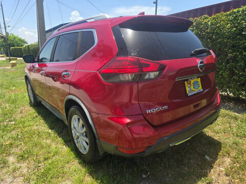 2017 Nissan Rogue SV