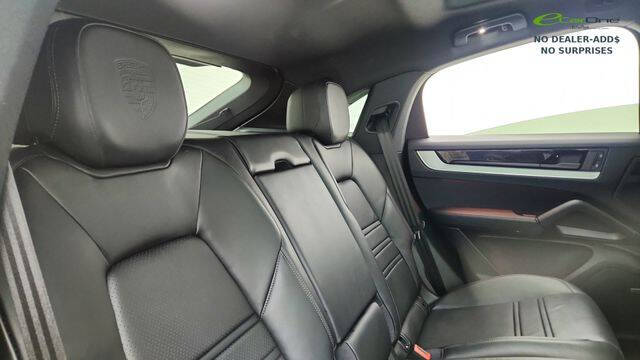 2024 Porsche Cayenne Coupe