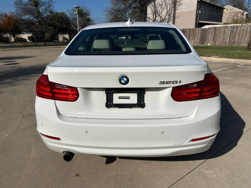 2015 BMW 3 Series 320i