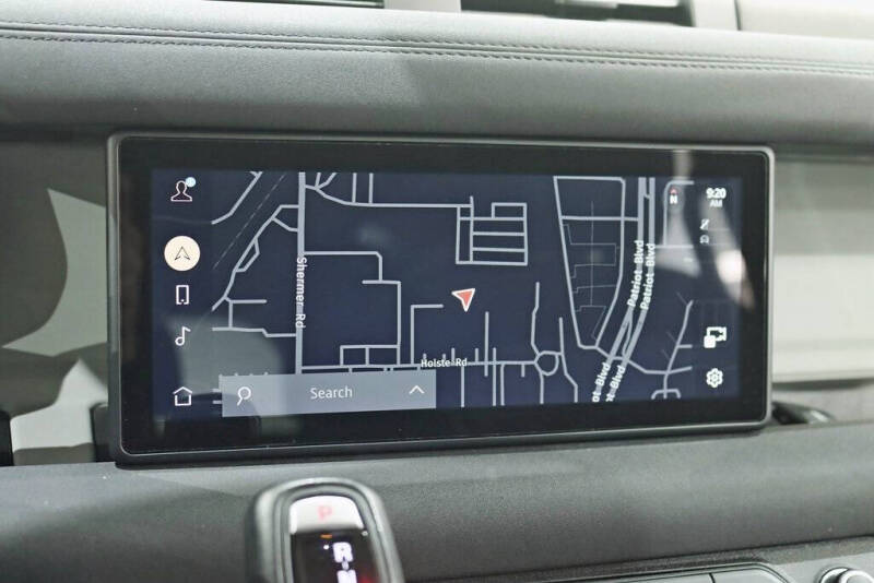 2020 Land Rover Defender 110 SE