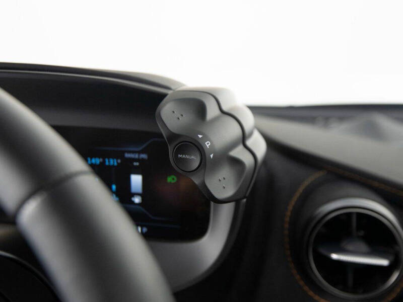 2025 McLaren 750S