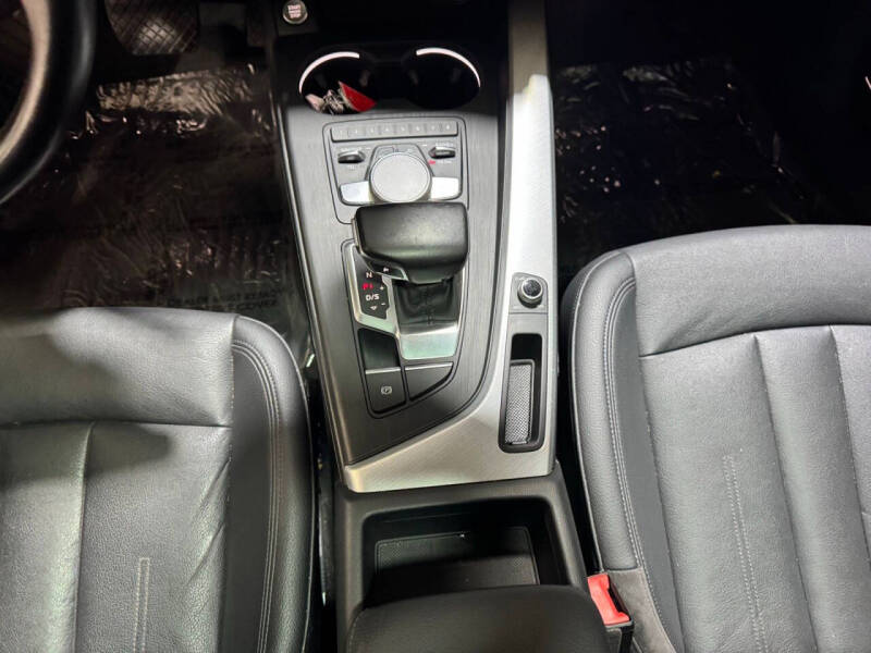 2017 Audi A4 2.0T quattro Premium Plus