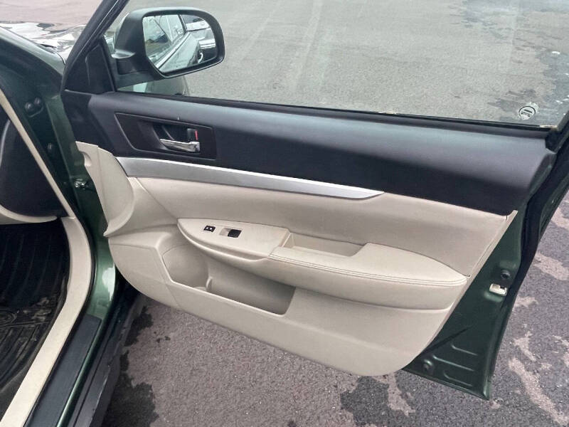 2012 Subaru Outback 2.5i