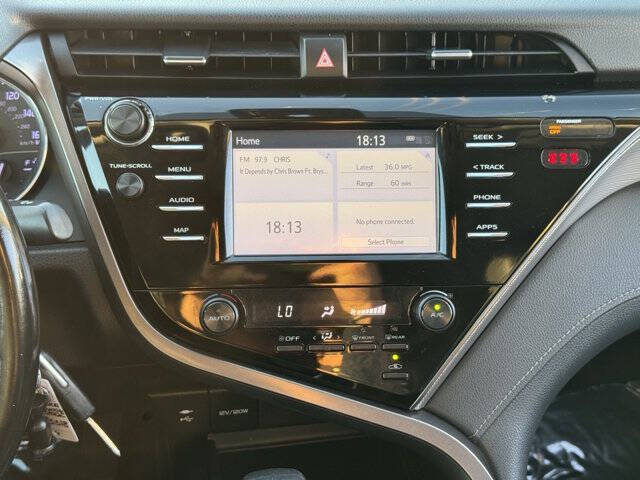 2019 Toyota Camry SE