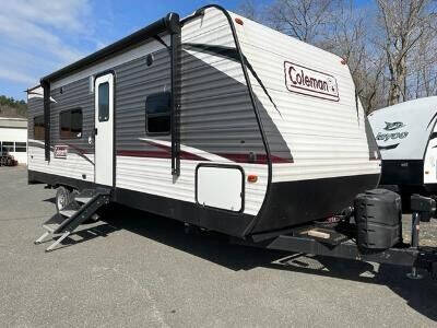 2020 Dutchmen Coleman 250TQ Toy Hauler
