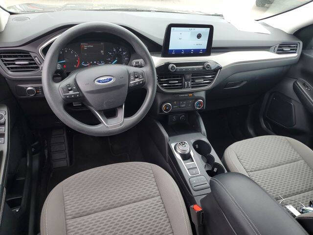 2021 Ford Escape SE